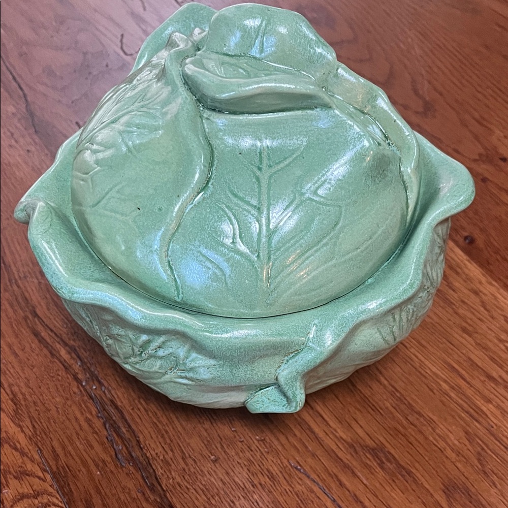 Holland Mold Leaf-Textured Ceramic Cabbage Serving Bowl - Green
